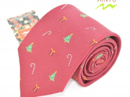 Customized Red Christmas Floral Tie Silk Or Polyester Jacquard Pattern Fabric 红色圣诞花型定制领带真丝涤纶丝提花面料