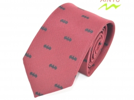 WINE RED COLOR SILK JACQUARD LOGO TIE WITH BAT PATTERN CUSTOMIZED DESIGN NECKTIE CRAVAT 酒红色真丝提花标记领带蝙蝠图案定制设计